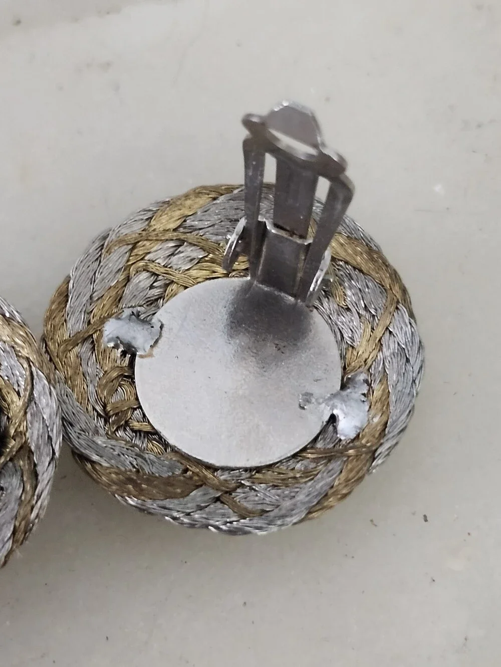 Vtg Silver and Gold Swirl Decorative Clip On Earrings